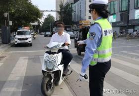 電動(dòng)車上路，“4不改”要求注意，多地明確：違者警告、罰款、扣車  第4張